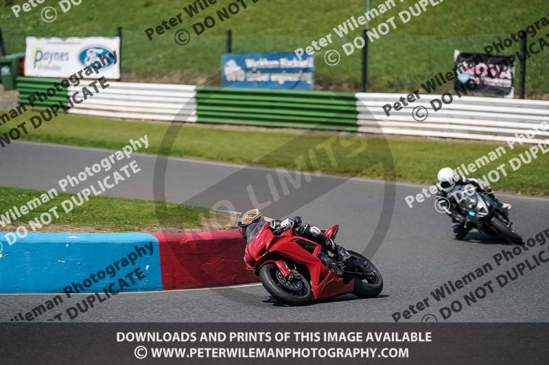 enduro digital images;event digital images;eventdigitalimages;mallory park;mallory park photographs;mallory park trackday;mallory park trackday photographs;no limits trackdays;peter wileman photography;racing digital images;trackday digital images;trackday photos